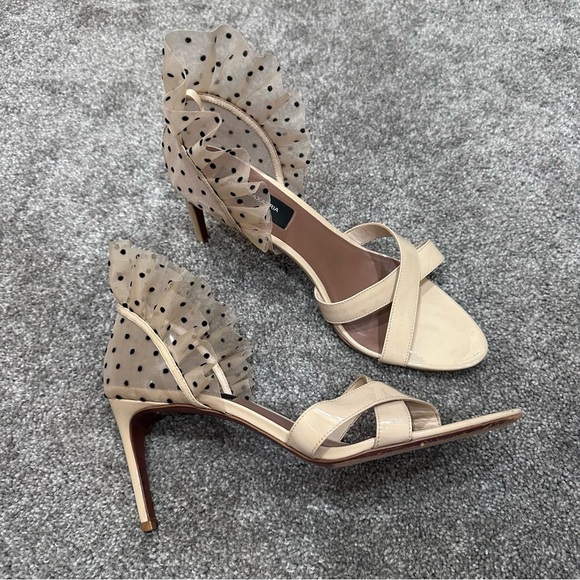 BCBGMaxAzria Heels - Picture 3 of 6